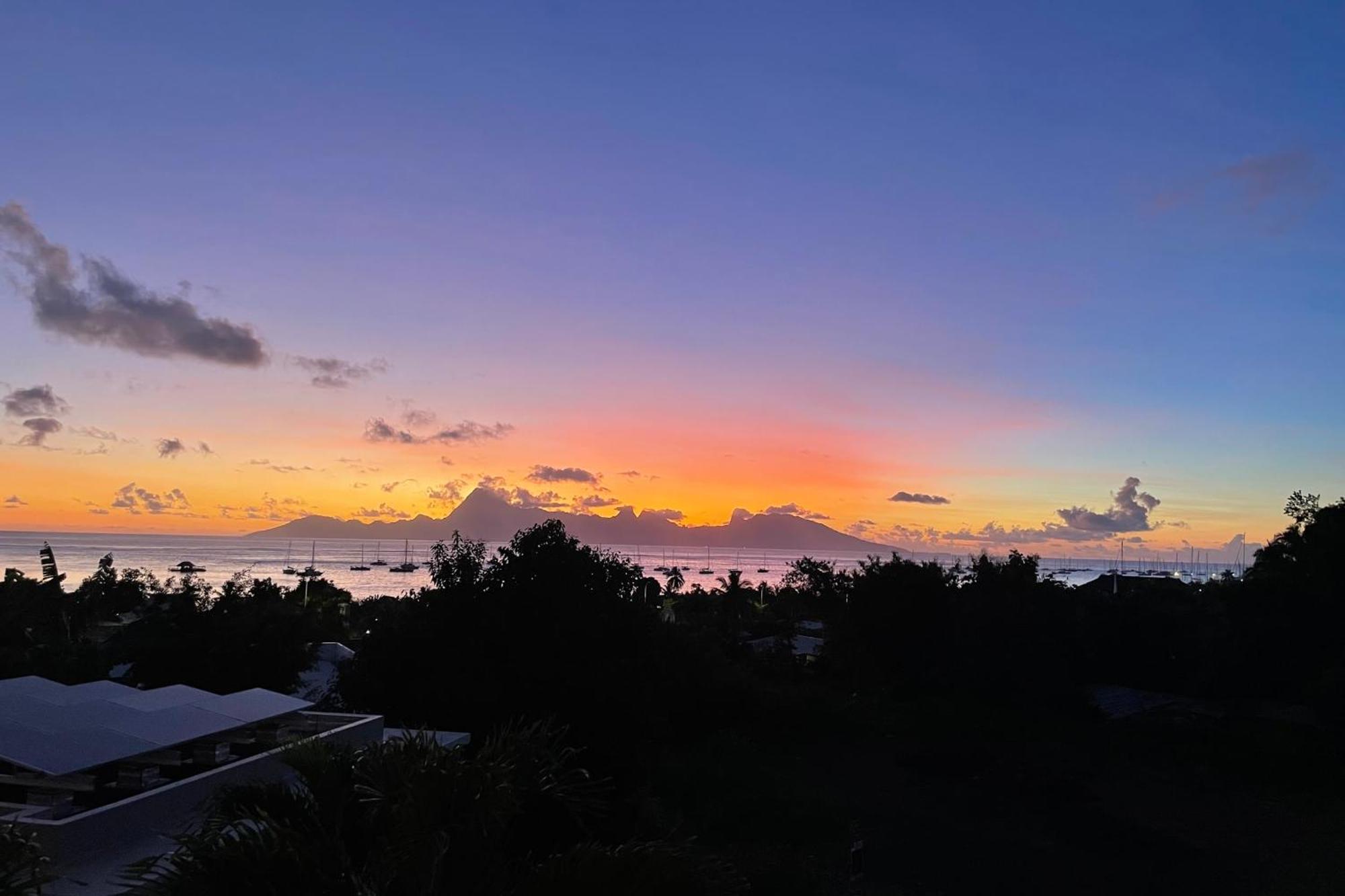 Manuia Luxury Apartment - Tahiti Punaauia -Wi-Fi Netflix Pool & Gym Eksteriør billede